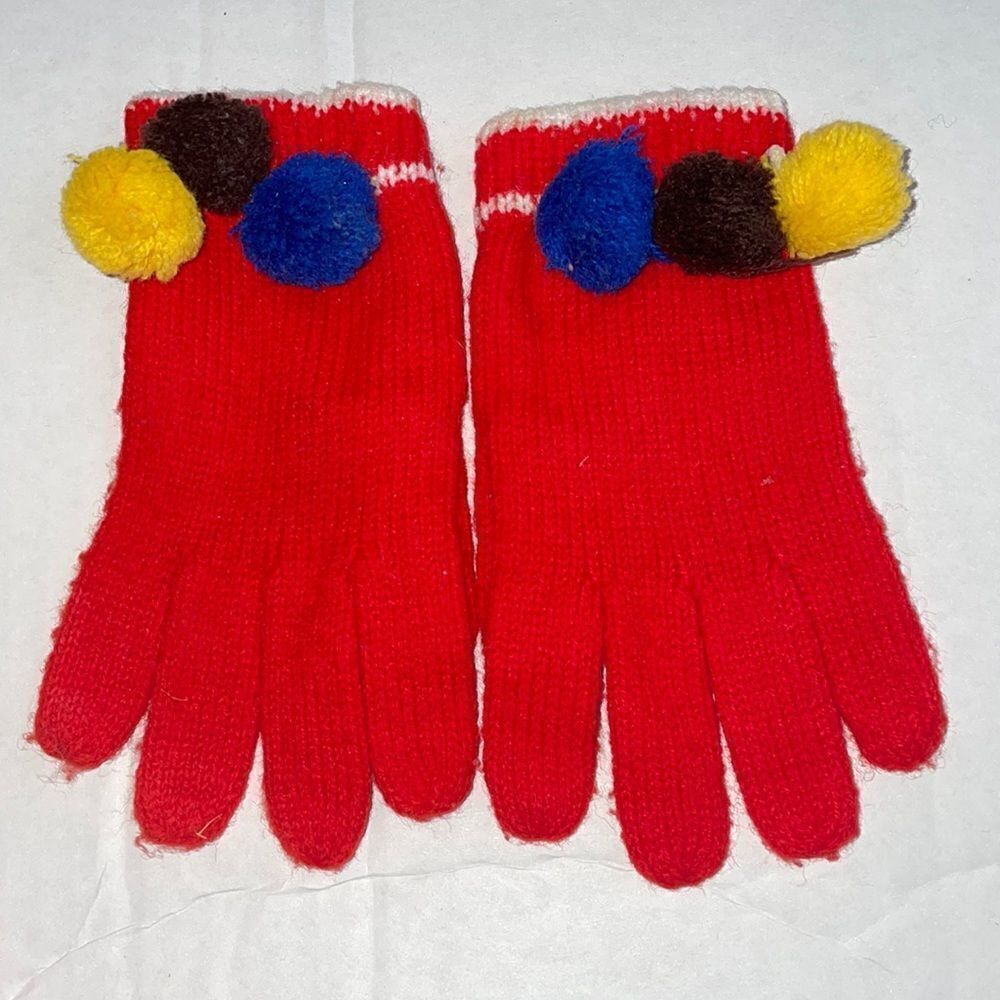 Vtg little girl’s red knit gloves with pom poms